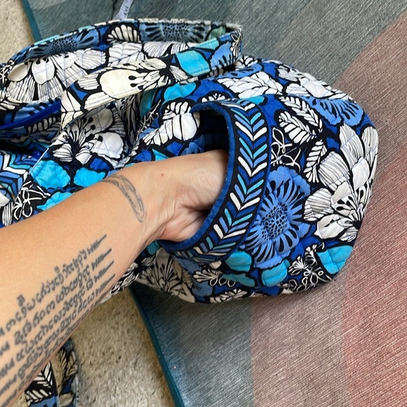 Vera Bradley Large Floral Blue and White Quilted Bohemian Tote Bag - Picture 12 of 16